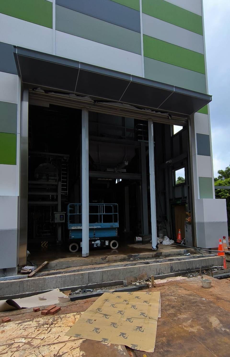 https://minio-s3.mikucaprover.credot-web.com/miku-official/0804_03_540fee1b44.jpg